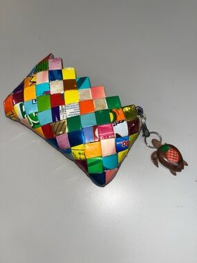 Source Unknown Multicolor Woven Mini Bag with Turtle Charm
